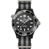 Seamaster 43.5 mm, black ceramic on NATO strap - 210.92.44.20.01.002