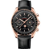 Speedmaster 44.25 mm, Sedna™ gold on leather strap - 304.63.44.52.01.001