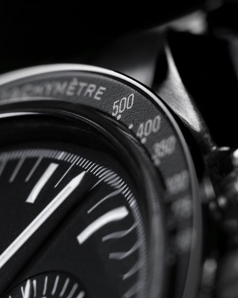 Speedmaster Steel Chronograph Watch 310.30.42.50.01.001 | OMEGA HK®